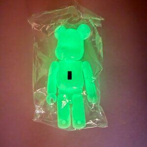 Bearbrick Series 44 Basic I -  Glow In The Dark - Medicom Be@rbrick